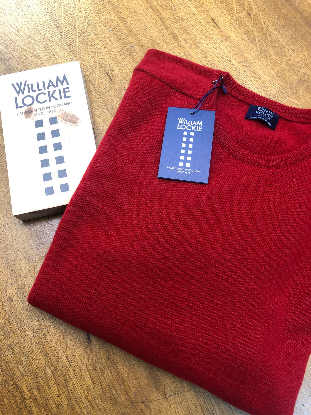 William Lockie Gents Leven Crew 100% pure Geelong Lambswool
