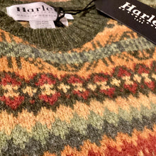 Load image into Gallery viewer, Mens Harley Of Scotland Fairisle 100% pure new wool
