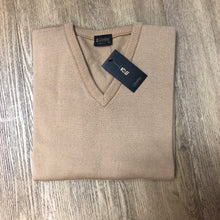 Load image into Gallery viewer, ⭐️new⭐️ Glenbrae Gents V neck lambswool
