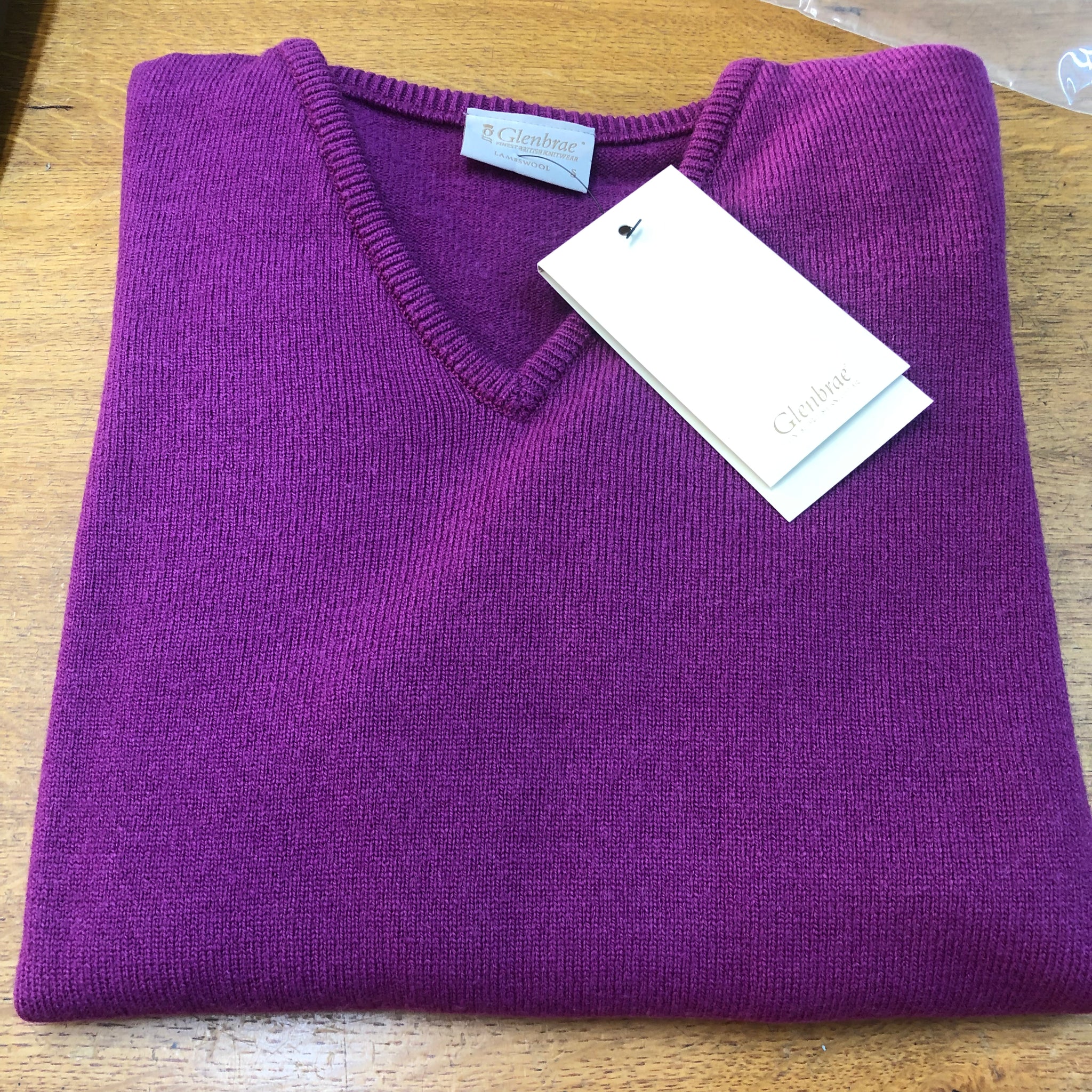 new Ladies Glenbrae V neck lambswool jumper
